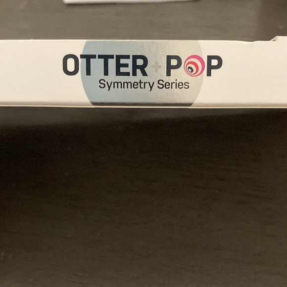 Otter box Iphone case - Picture 6 of 6